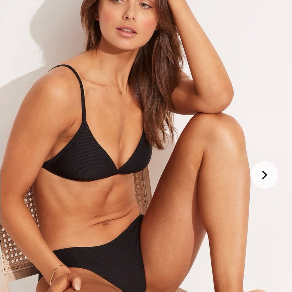 Black Ribbed Bikini Set - Picture 5 of 6